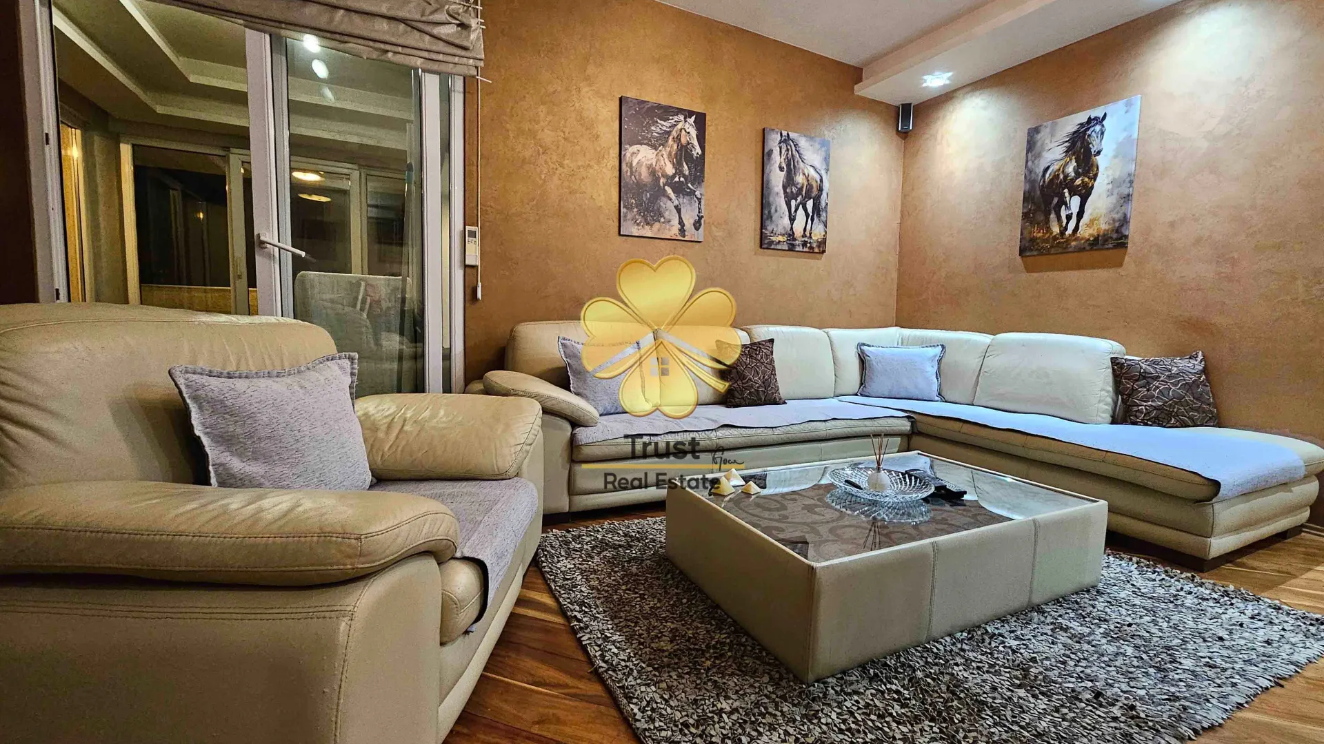 Rent, two bedroom apartment, 87m², City Kvart, Podgorica