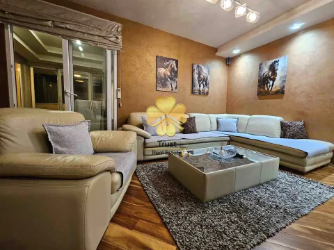 Izdavanje, dvosoban stan, 87m², City Kvart, Podgorica - image 2