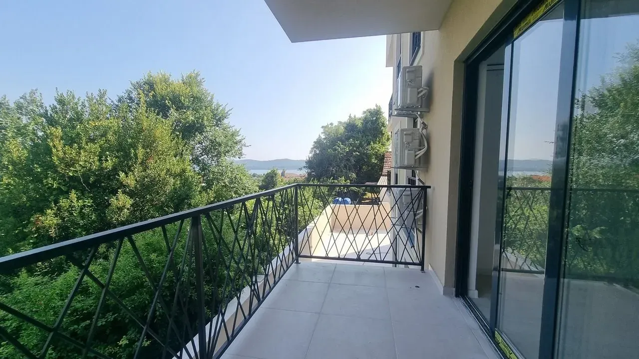 Prodaja, trosoban stan, 82m², Mažina, Tivat