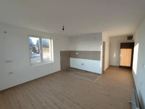 Sale, two bedroom apartment, 39m², Kraljevi Čardaci, Kopaonik - image 2