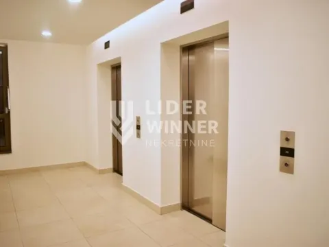 Izdavanje, stan, 30m², Savski Venac, Beograd - image 17