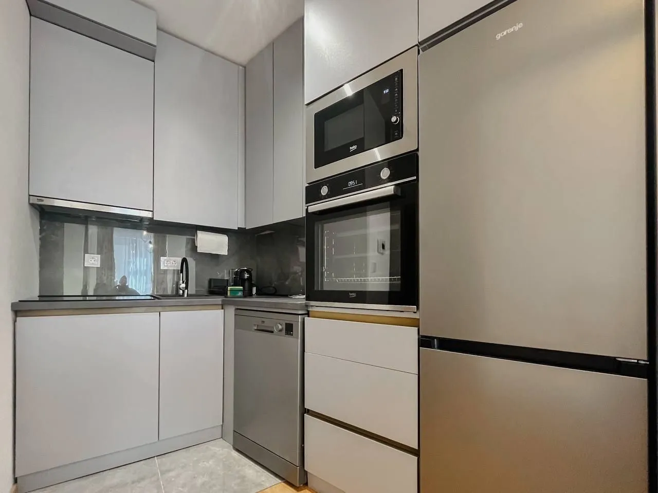 Rent, one bedroom apartment, 45m², Bečići, Budva