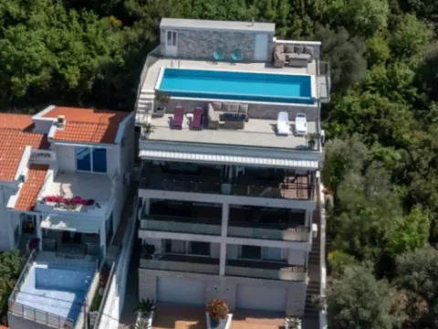 Sale, house, 560m², Šušanj, Bar
