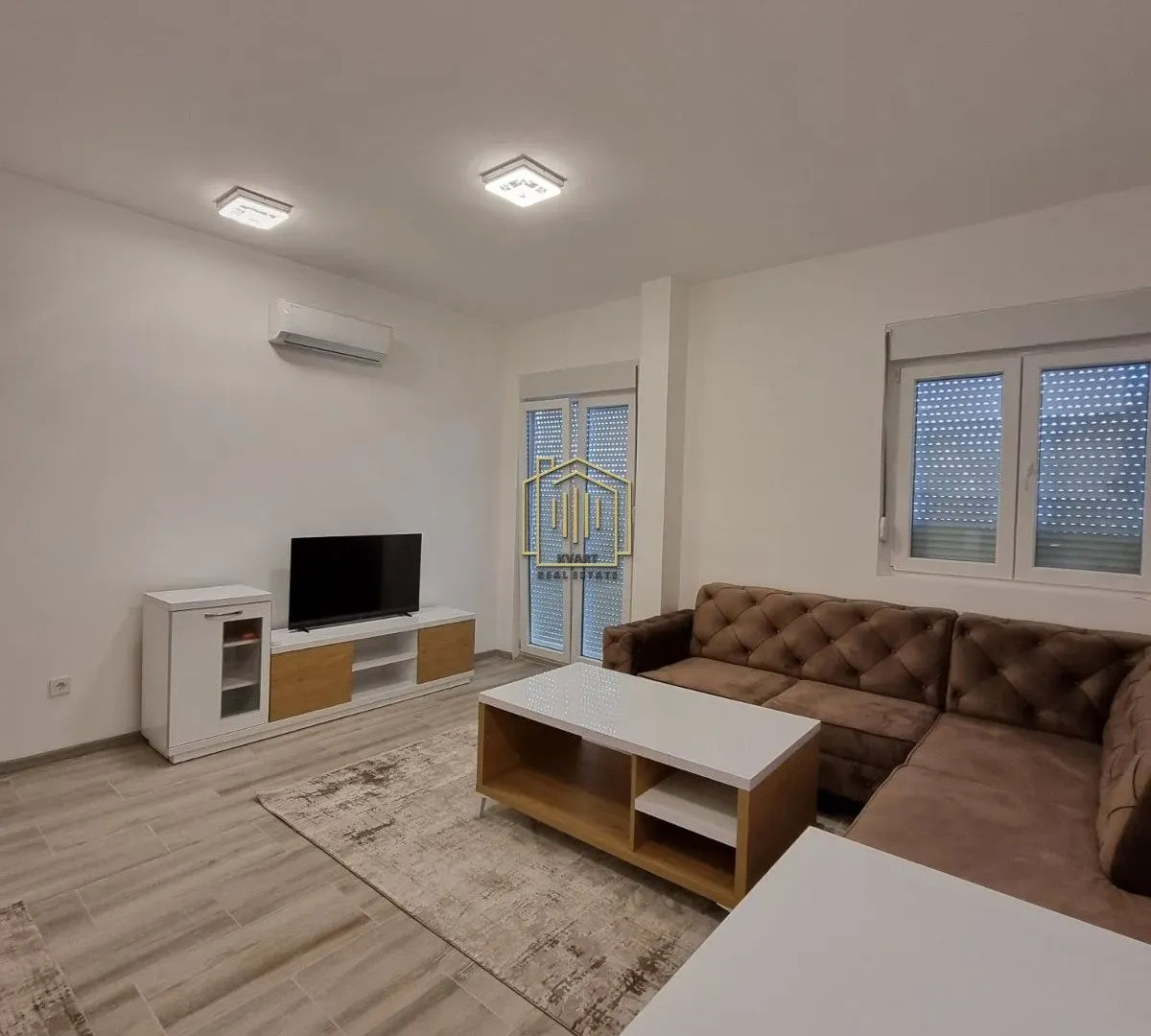 Izdavanje, dvosoban stan, 62m², Gornja Gorica, Podgorica