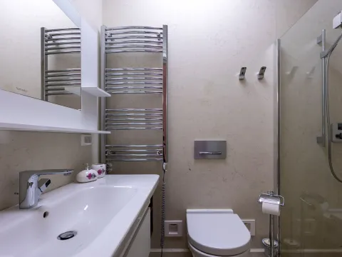Rent, house, 587m², Dobrota, Kotor - image 21