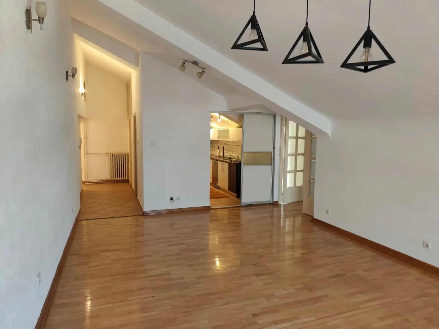 Prodaja, trosoban stan, 93m², Centar, Loznica