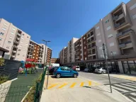 Izdavanje, dvosoban stan, 100m², Stari Aerodrom, Podgorica - image 1