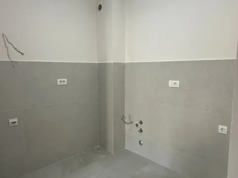 Izdavanje, jednosoban stan, 46m², Central Point, Podgorica - image 4