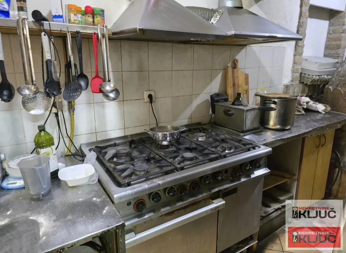 Rent, hospitality venue, 100m², Centar, Novi Sad