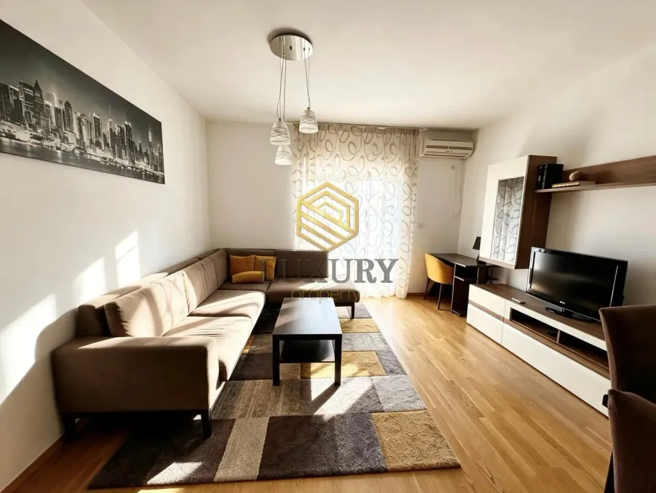 Izdavanje, jednosoban stan, 52m², City Kvart, Podgorica