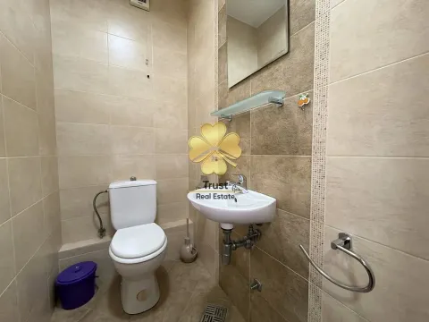 Izdavanje, dvosoban stan, 75m², Stari Aerodrom, Podgorica - image 7