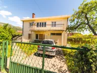 Prodaja, kuća, 320m², Zlatica, Podgorica - image 1