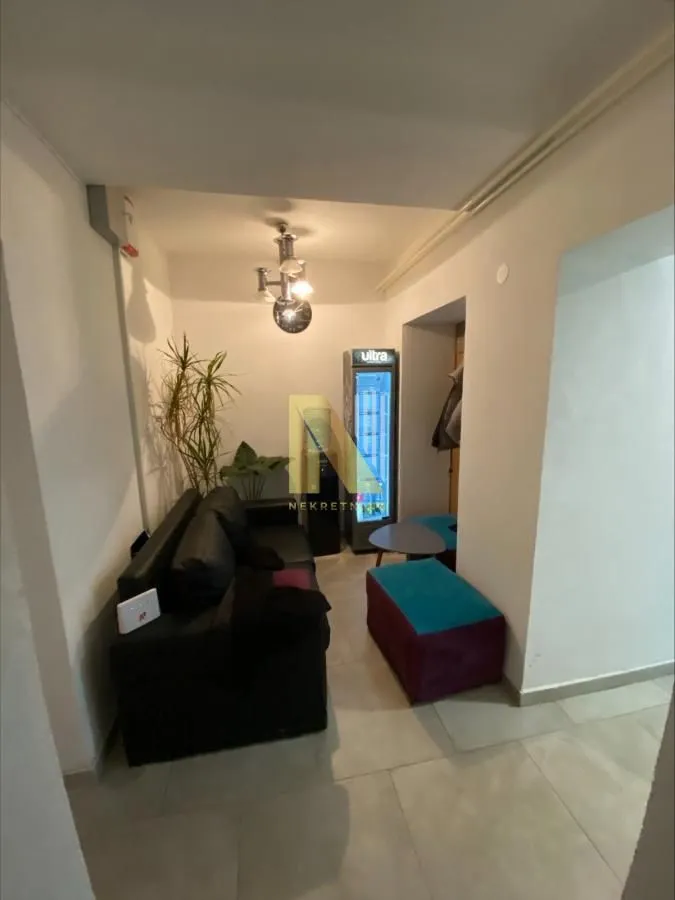 Prodaja, dvosoban stan, 62m², Centar, Novi Sad