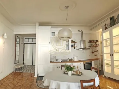 Izdavanje, trosoban stan, 141m², Kalenić Pijaca, Vračar Sve Podlokacije - image 20