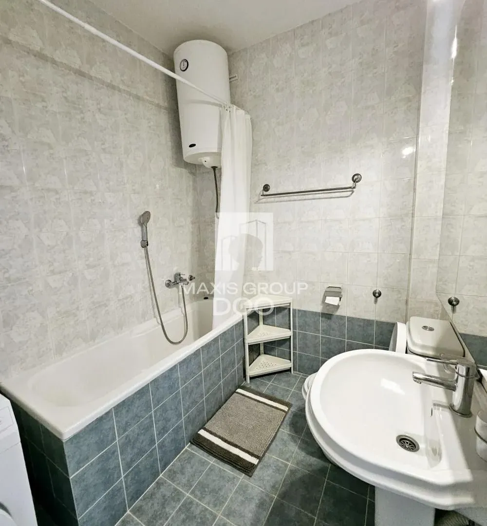 Rent, three bedroom apartment, 90m², Savski Venac, Beograd