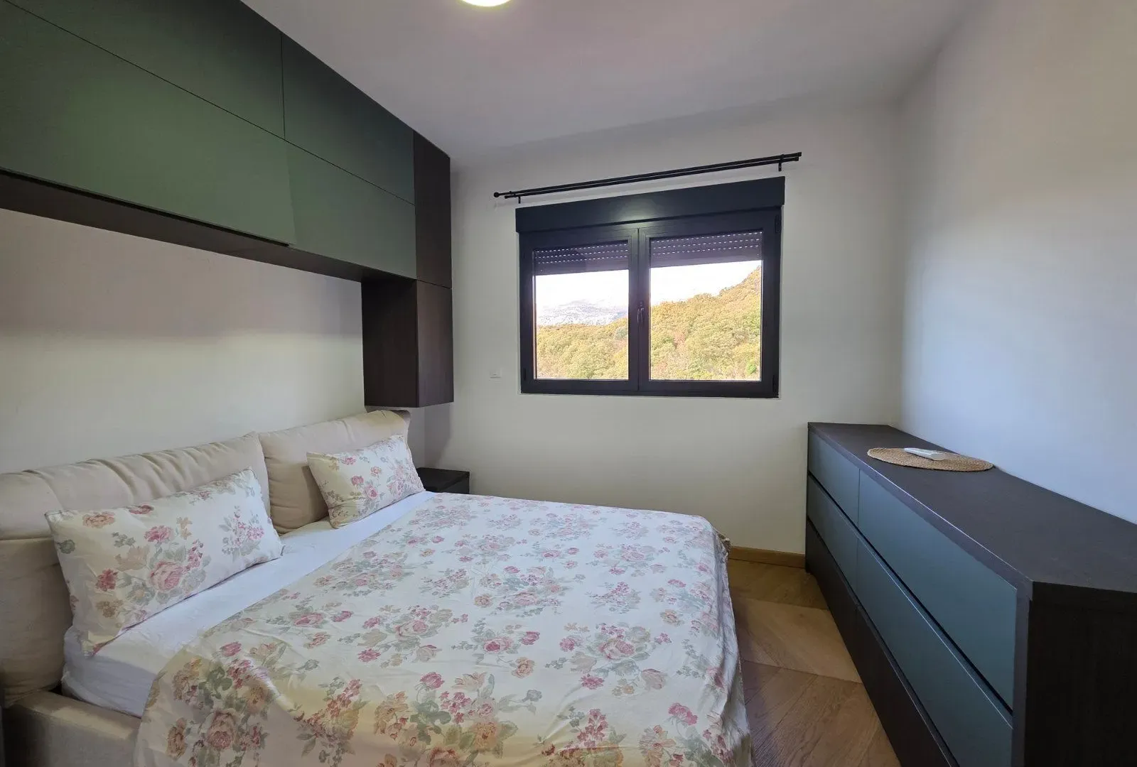 Sale, three bedroom apartment, 90m², Blizikuće, Budva