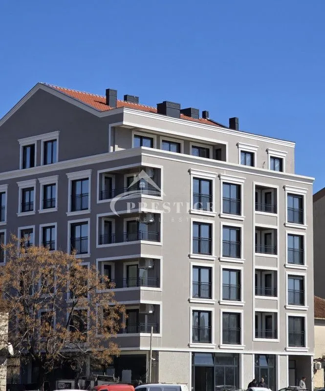 Izdavanje, dvosoban stan, 67m², Preko Morače, Podgorica