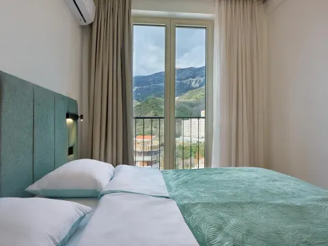 Sale, one bedroom apartment, 48m², Bečići, Budva - image 8