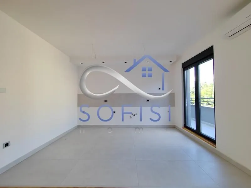 Prodaja, četvorosoban stan, 240m², Adamovićevo Naselje, Novi Sad Sve Podlokacije
