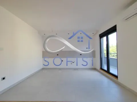 Prodaja, četvorosoban stan, 240m², Adamovićevo Naselje, Novi Sad Sve Podlokacije - image 6