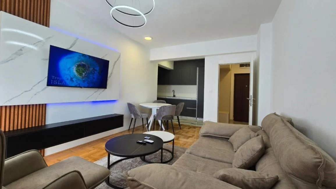 Izdavanje, jednosoban stan, 42m², Baston, Podgorica