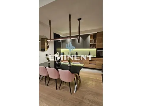 Izdavanje, četvorosoban stan, 160m², Savski Venac, Beograd - image 7