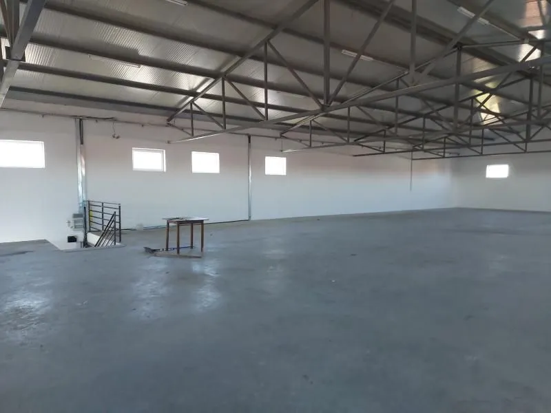Rent, office space, 1500m², Batajnica, Beograd