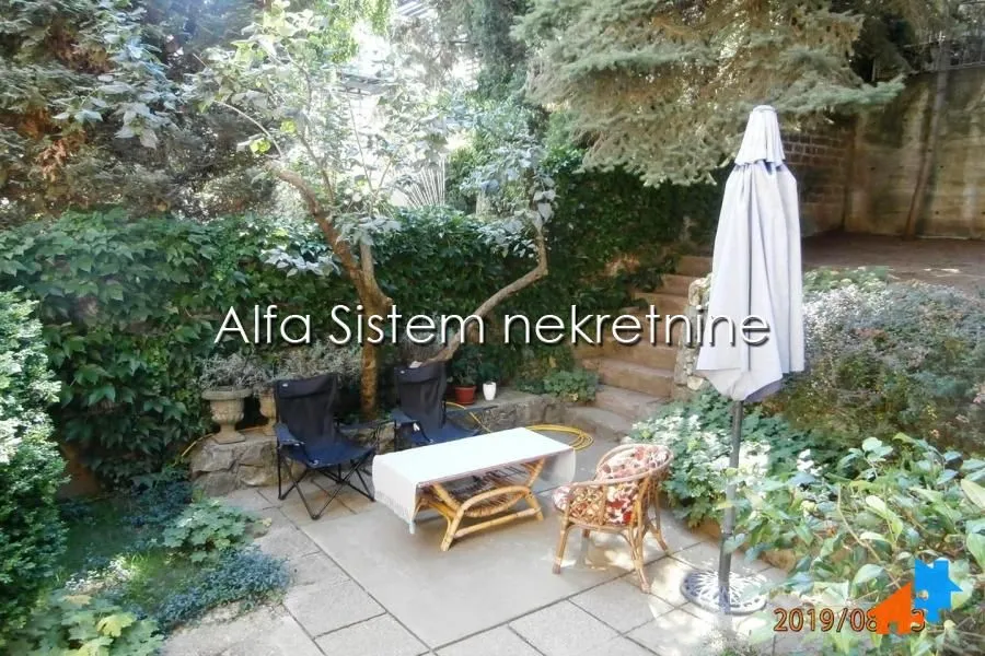 Rent, four bedroom apartment, 120m², Savski Venac, Beograd
