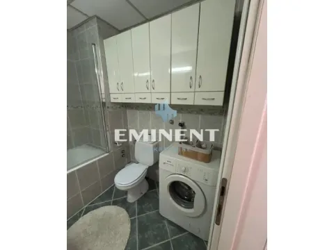 Rent, two bedroom apartment, 68m², Savski Venac, Beograd - image 12