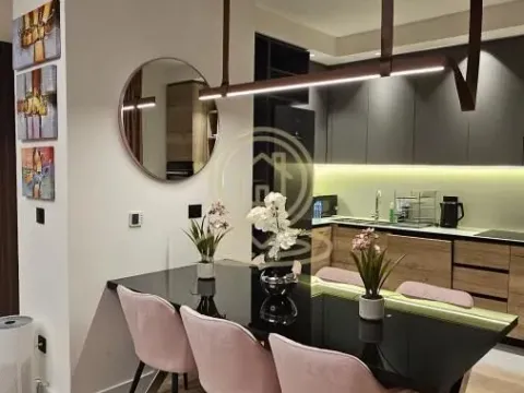 Izdavanje, četvorosoban stan, 161m², Savski Venac, Beograd - image 5
