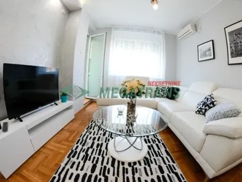 Izdavanje, dvosoban stan, 55m², Bulevar Oslobodjenja, Novi Sad Sve Podlokacije - image 3