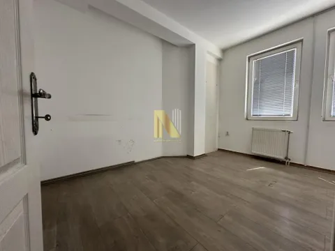 Izdavanje, poslovni prostor, 900m², Veternik, Novi Sad Sve Podlokacije - image 9