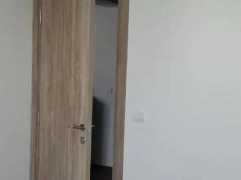 Prodaja, dvosoban stan, 71m², Centar, Bar - image 4