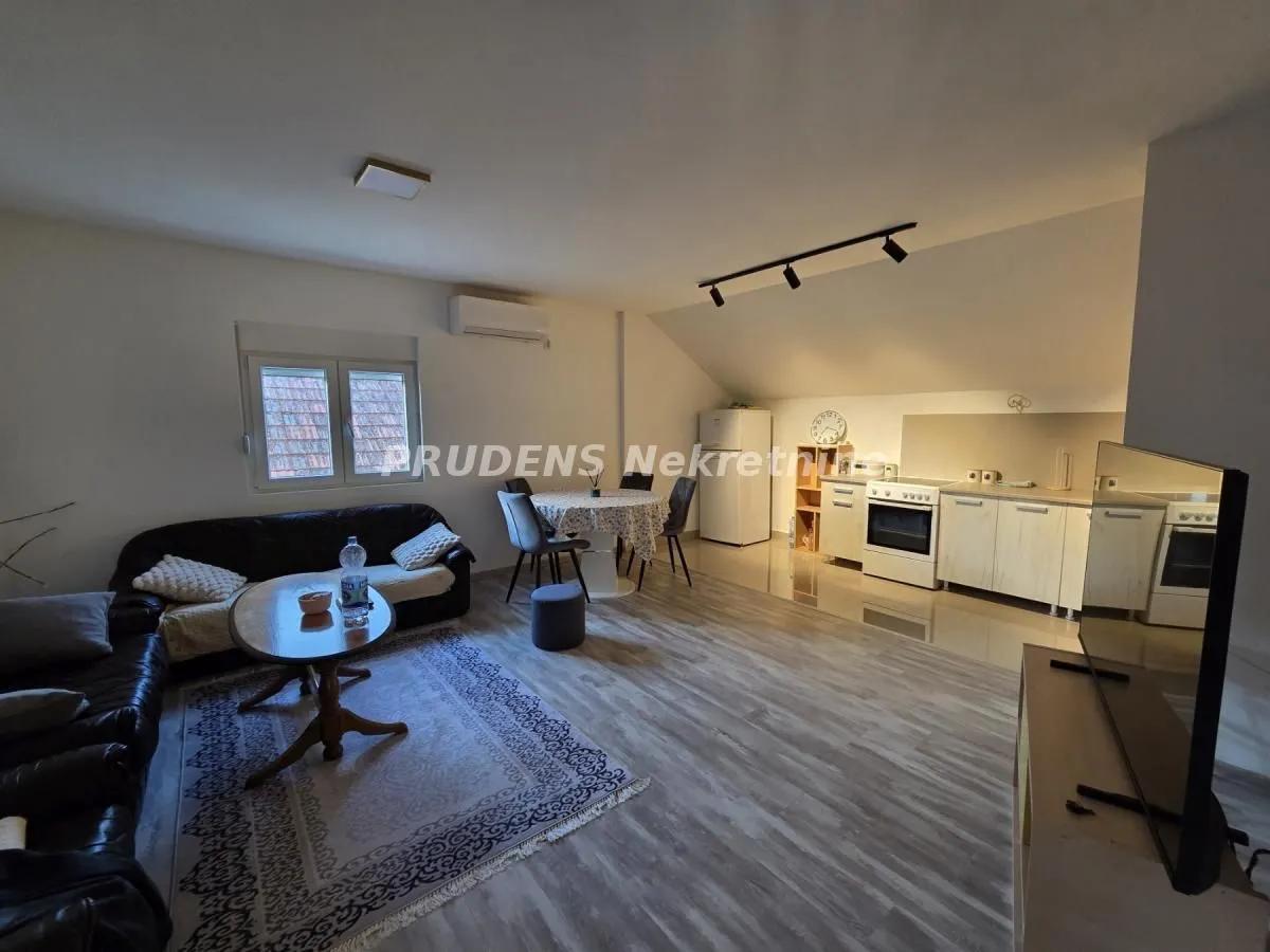 Prodaja, trosoban stan, 63m², Nova Pazova, Stara Pazova