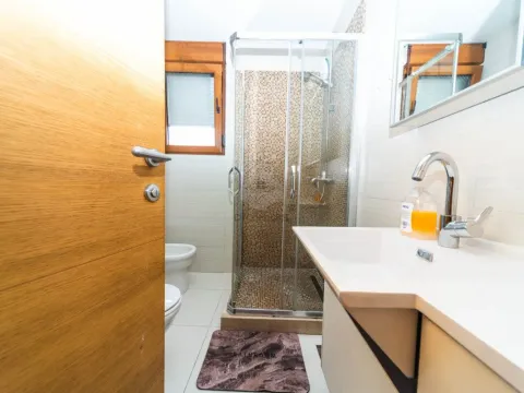 Rent, three bedroom apartment, 100m², Krivi Most, Podgorica - image 9