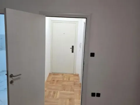 Prodaja, jednosoban stan, 43m², Novo naselje, Novi Sad - image 2