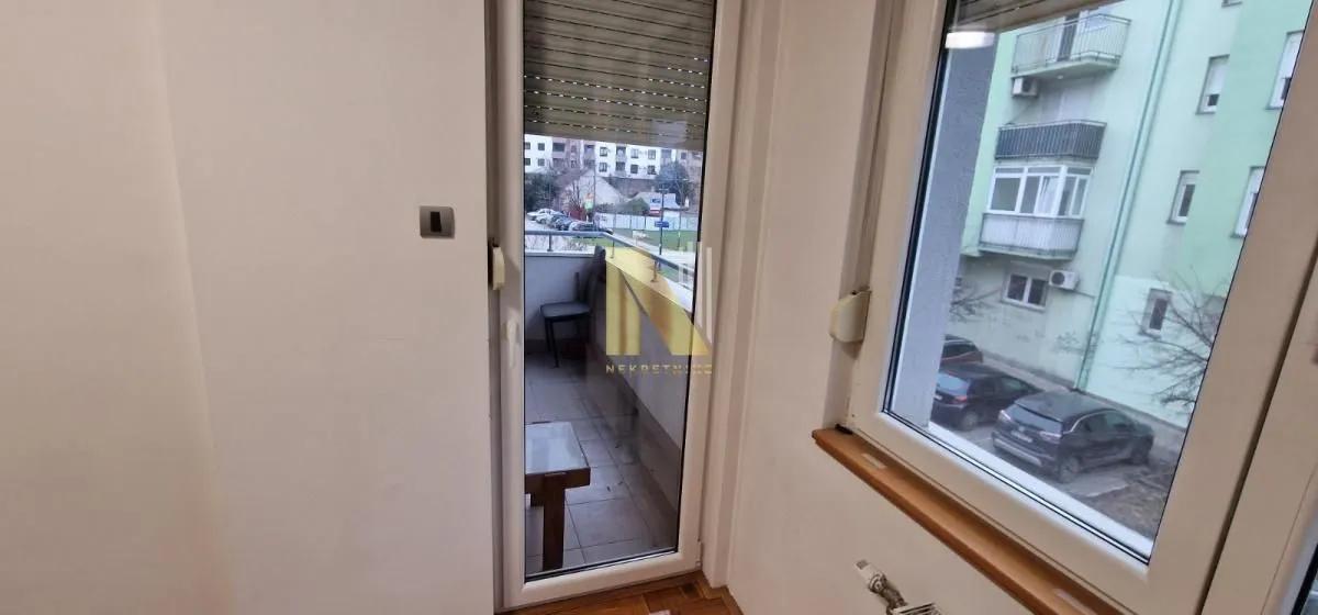 Izdavanje, dvosoban stan, 41m², Grbavica, Novi Sad Sve Podlokacije
