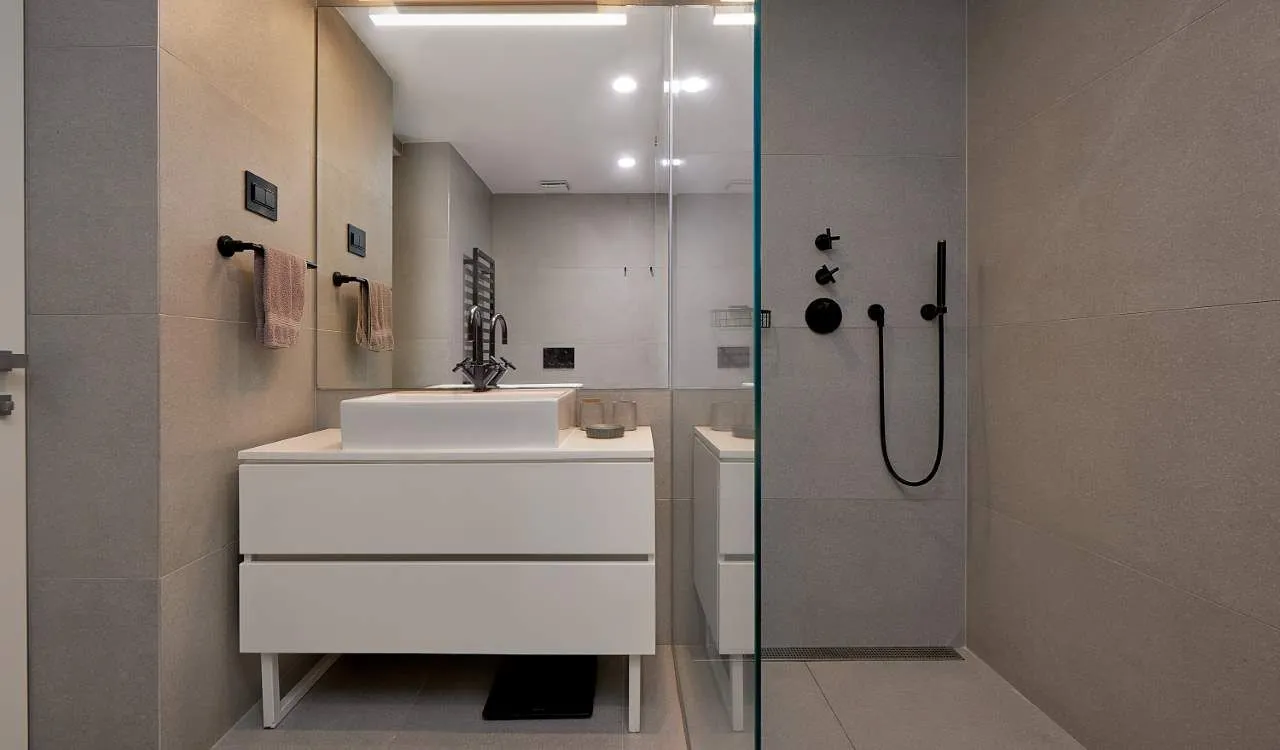 Sale, two bedroom apartment, 100m², Centar, Budva