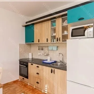 Izdavanje, jednosoban stan, 50m², Đenovići, Herceg Novi