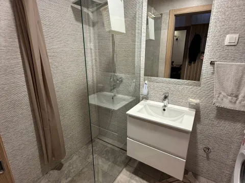 Izdavanje, jednosoban stan, 50m², Master Kvart, Podgorica - image 12