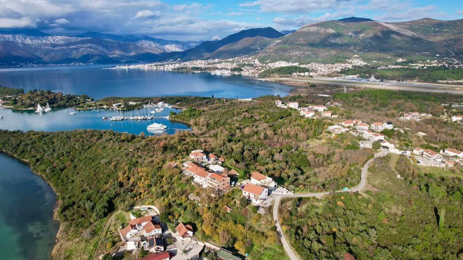 Prodaja, plac, 3789m², Tivat, Crna Gora