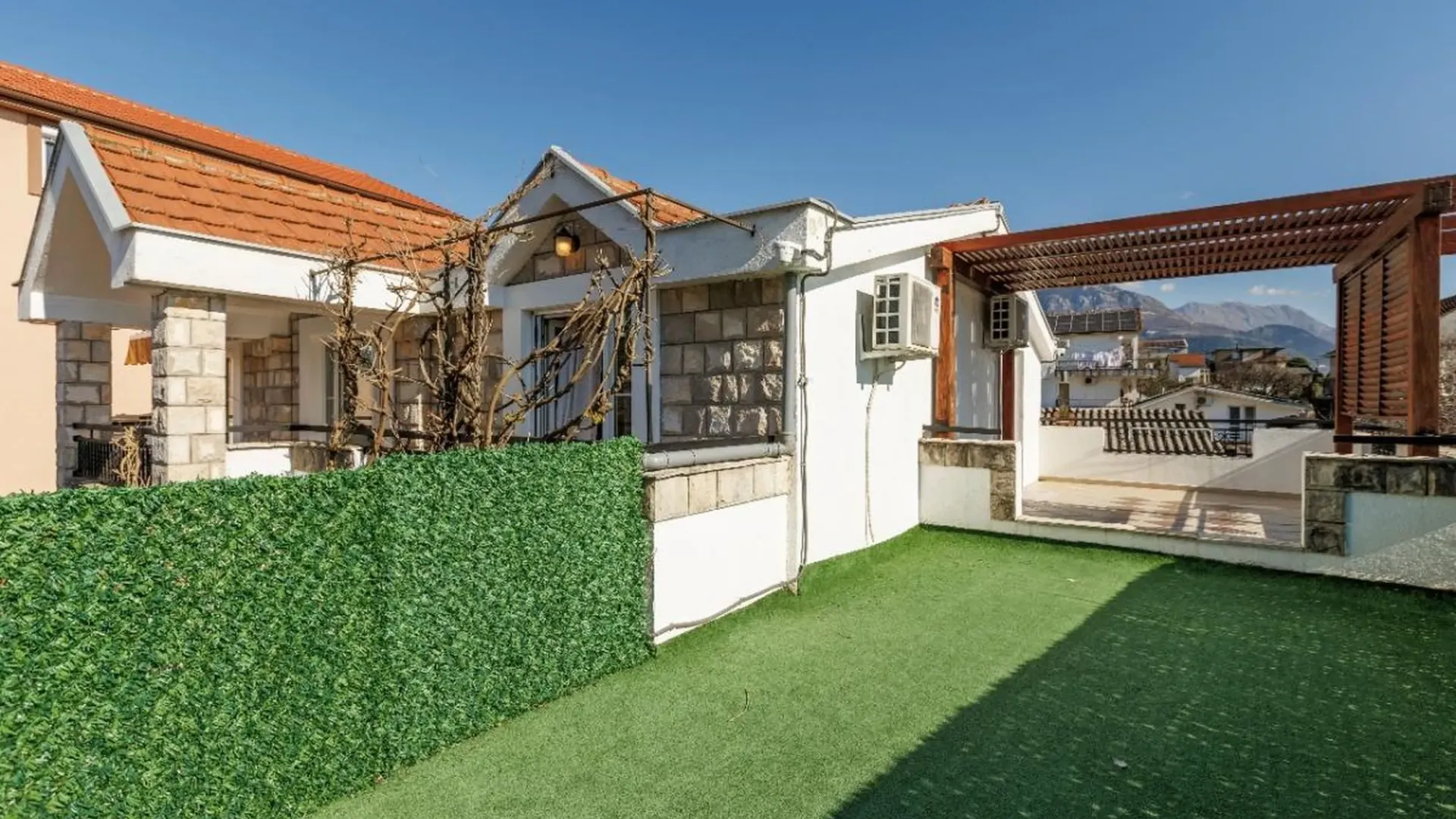 Prodaja, kuća, 234m², Tivat, Crna Gora