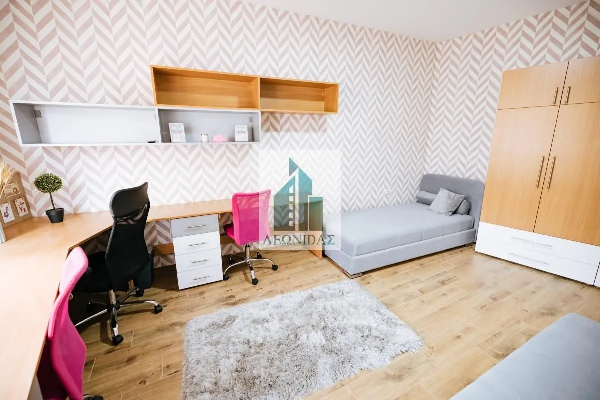 Sale, house, 290m², Medijana, Niš