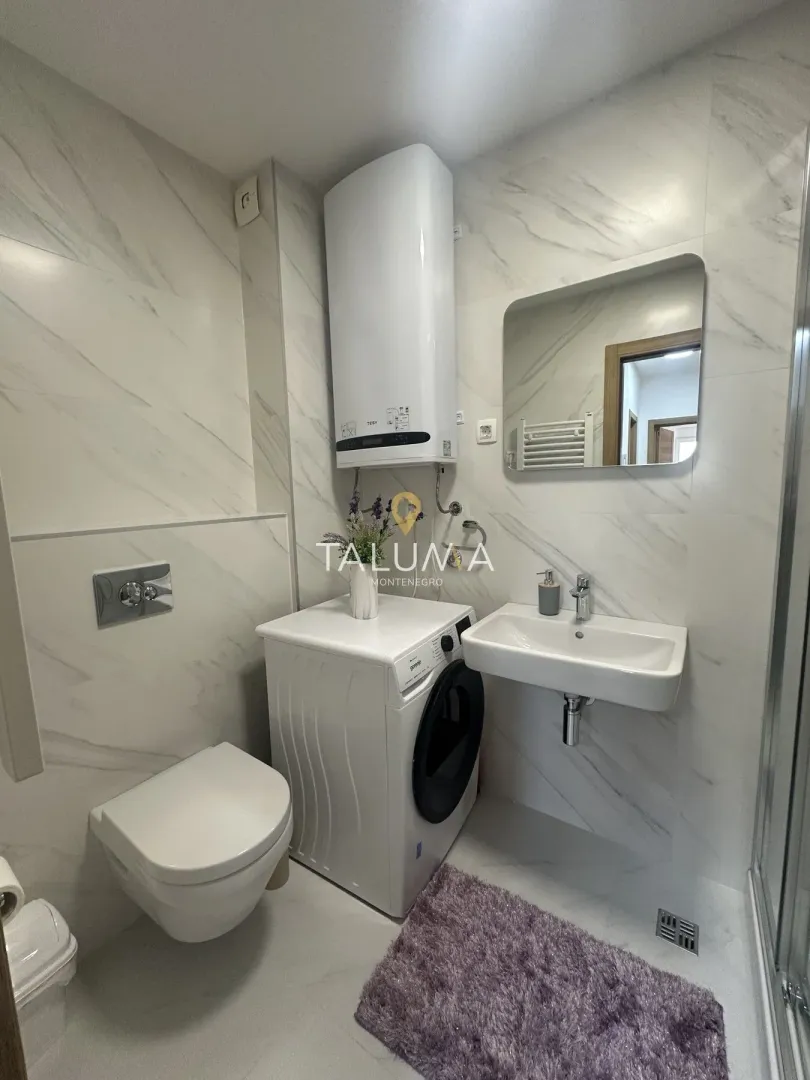 Rent, two bedroom apartment, 71m², City Kvart, Podgorica
