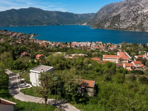 Prodaja, plac, 13000m², Risan, Kotor - image 1