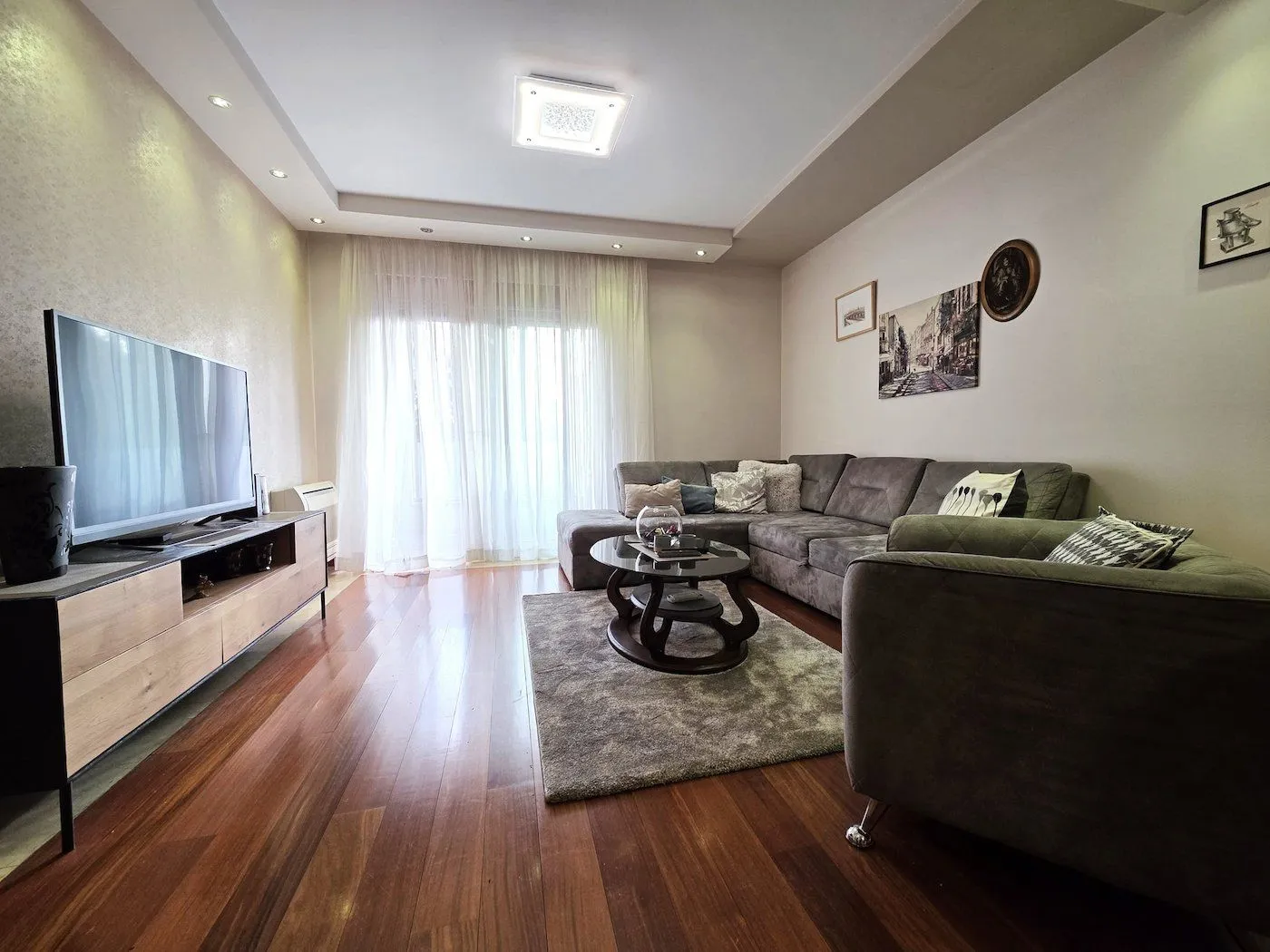 Rent, apartment, 76m², Centar, Podgorica