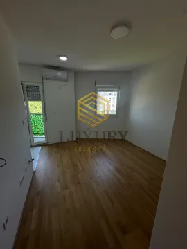Izdavanje, garsonjera, 30m², Zabjelo, Podgorica - image 1