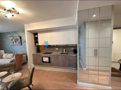 Izdavanje, trosoban stan, 85m², Savski Venac, Beograd - image 5