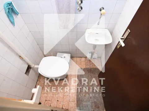 Sale, house, 160m², Zabjelo, Podgorica - image 12