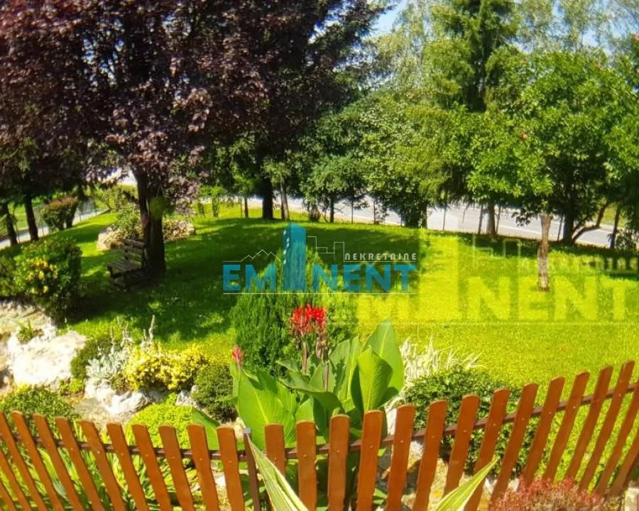 Prodaja, kuća, 465m², Voždovac Sve Podlokacije, Beograd